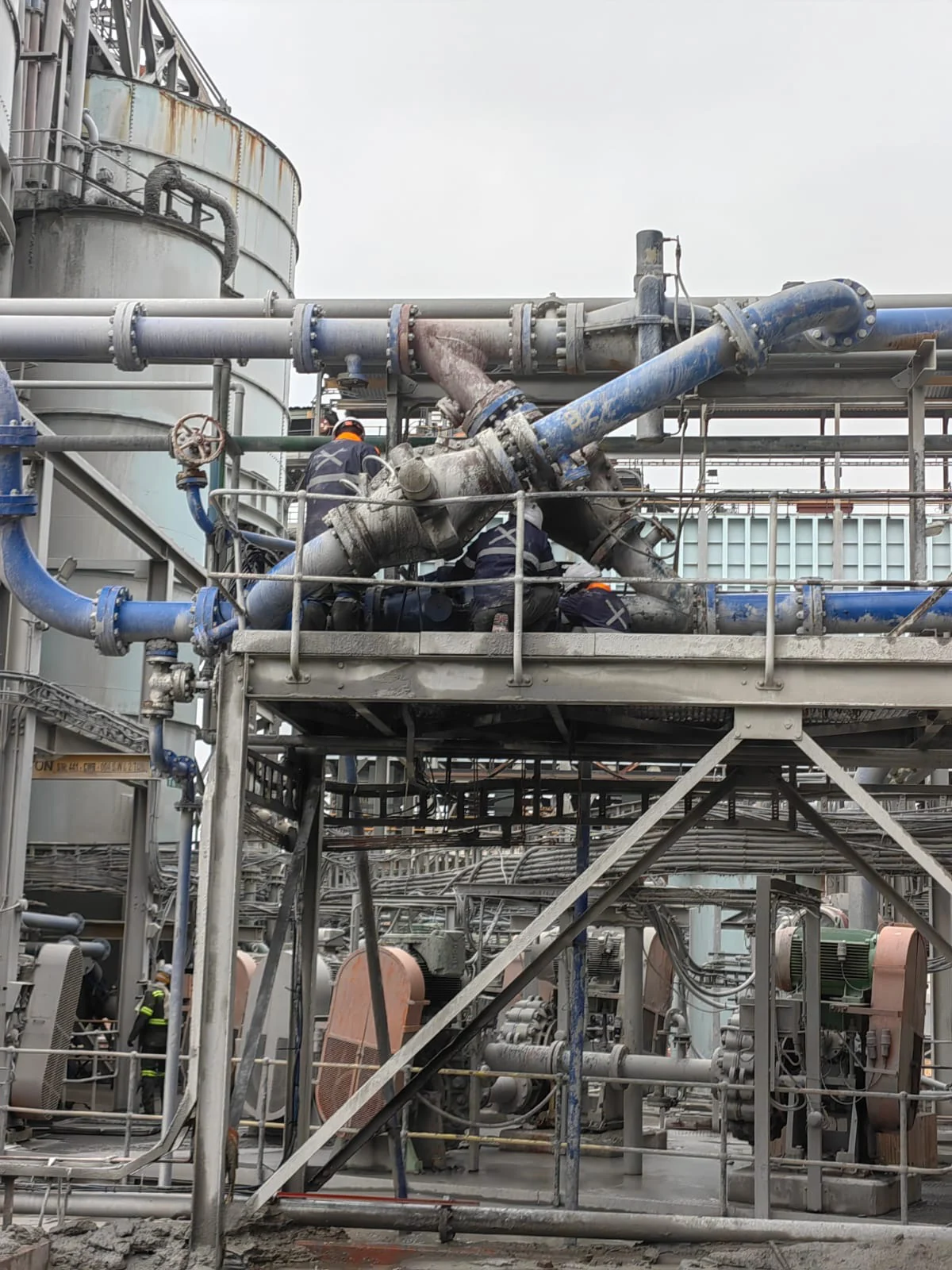 Industrial plant and process environment